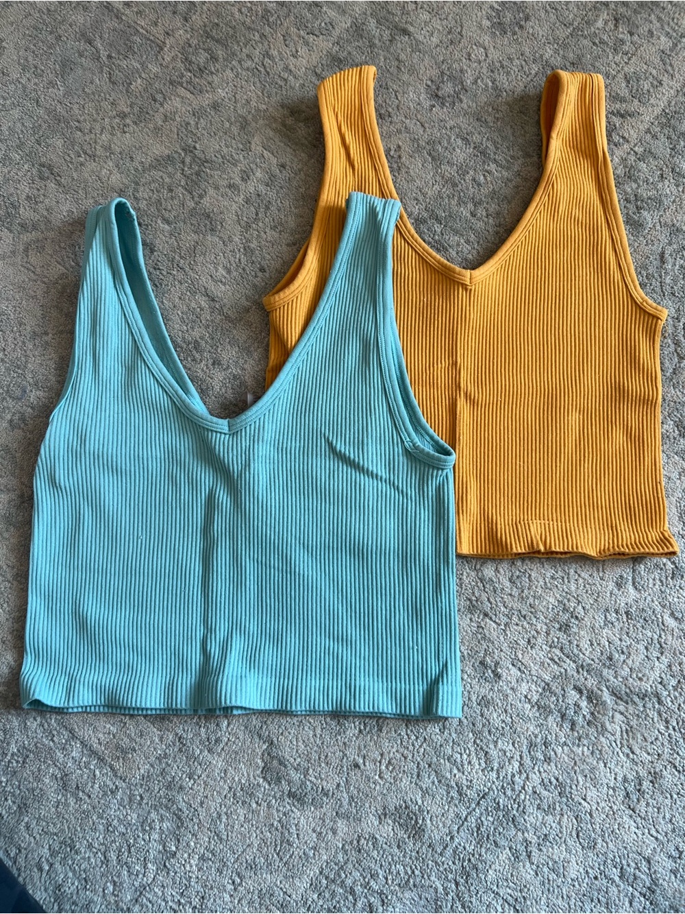 Ribbed V-Neck Crop Tank Top Duo - Aqua Blue & Cheeto